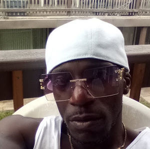 Meet your Posher, Adrian